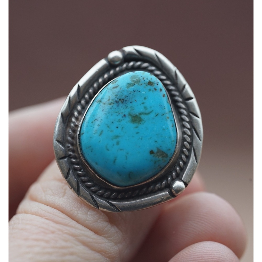 Old Pawn Native American Indian Sterling Silver Turqouise Ring - Size 9